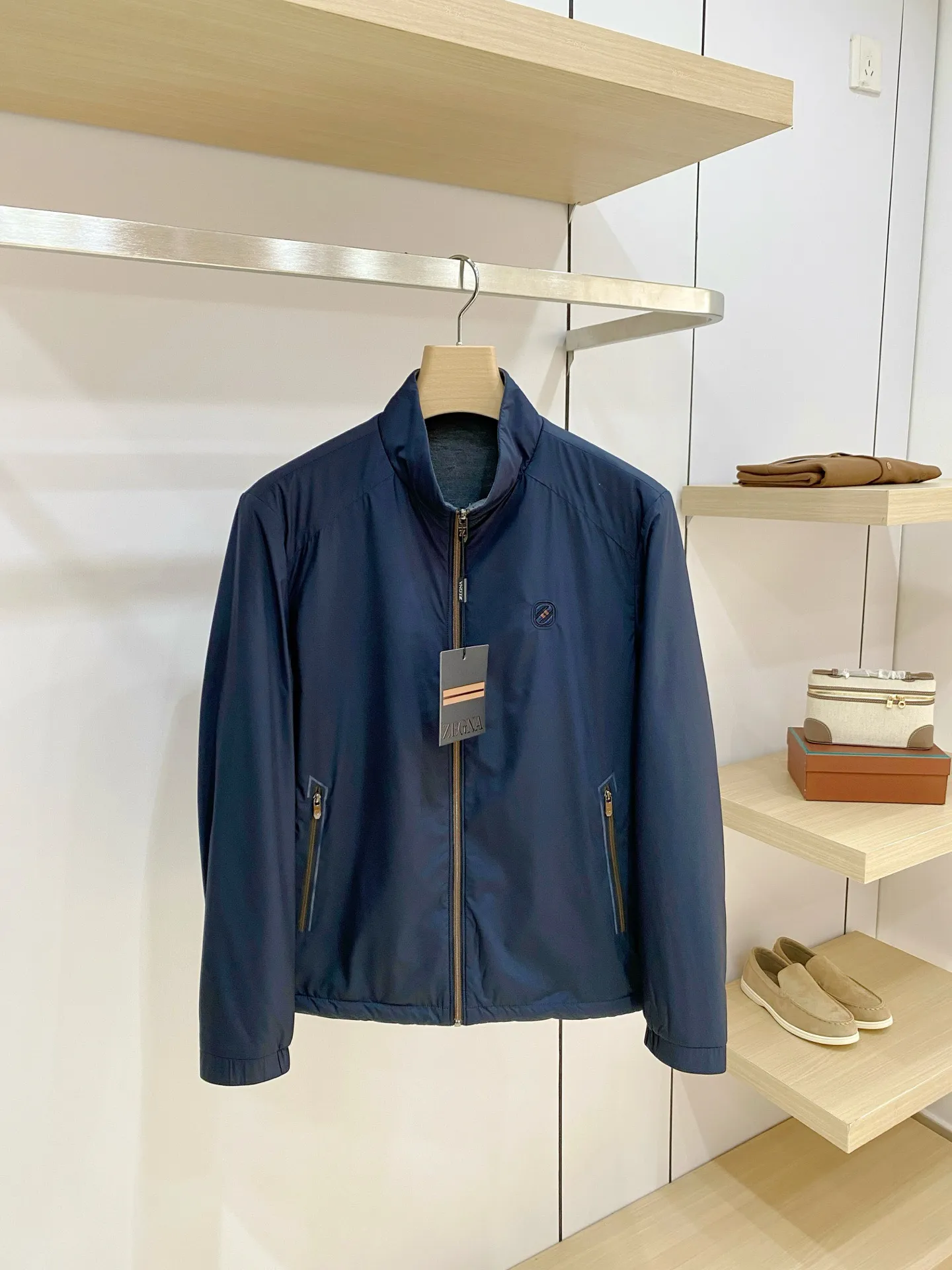 Zegna ：Classic ， ， H ， ， 。 ， ， 。 ： ， ， ， ； ， ， 。 ： ， ， ； ， 。 ， ， Premium ， 。 ： /Black/ /Cream White ， ， ， 。 Sizes：M-4XL